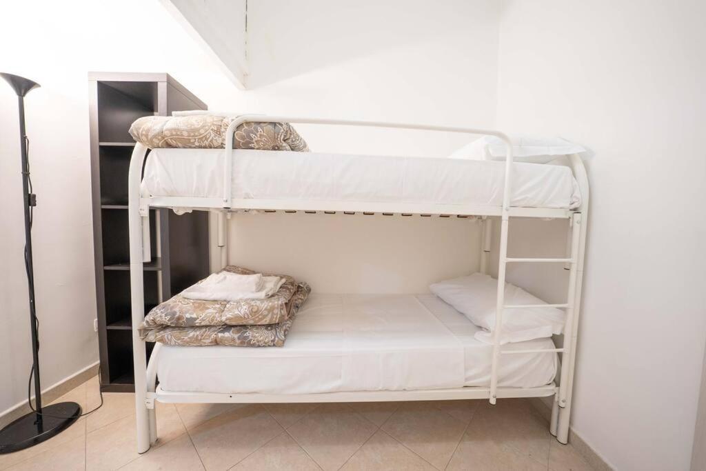 Pazzariello House By Dimorra Apartment เนเปิลส์ ภายนอก รูปภาพ